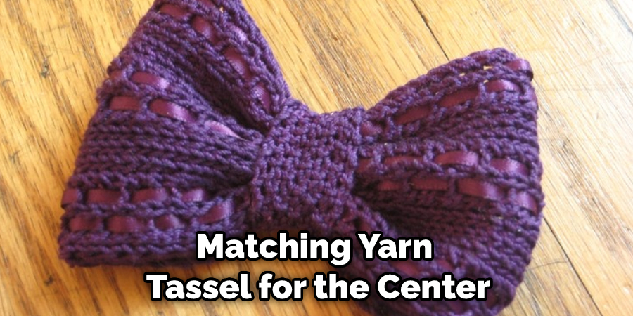 Matching Yarn Tassel for the Center
