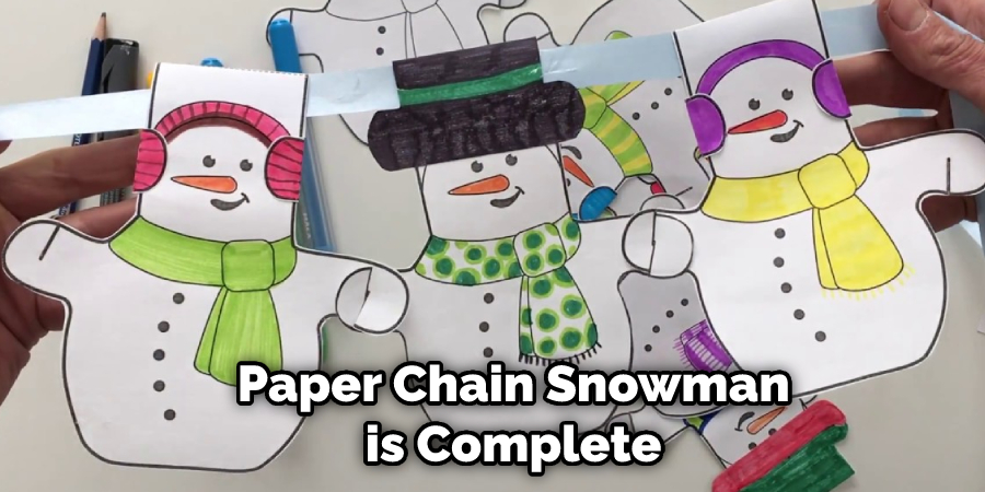  Paper Chain Snowman is Complete