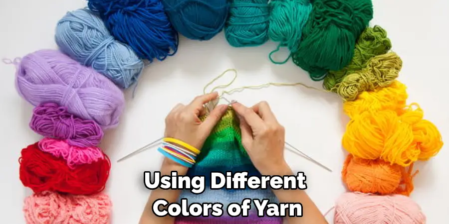 Using Different Colors of Yarn