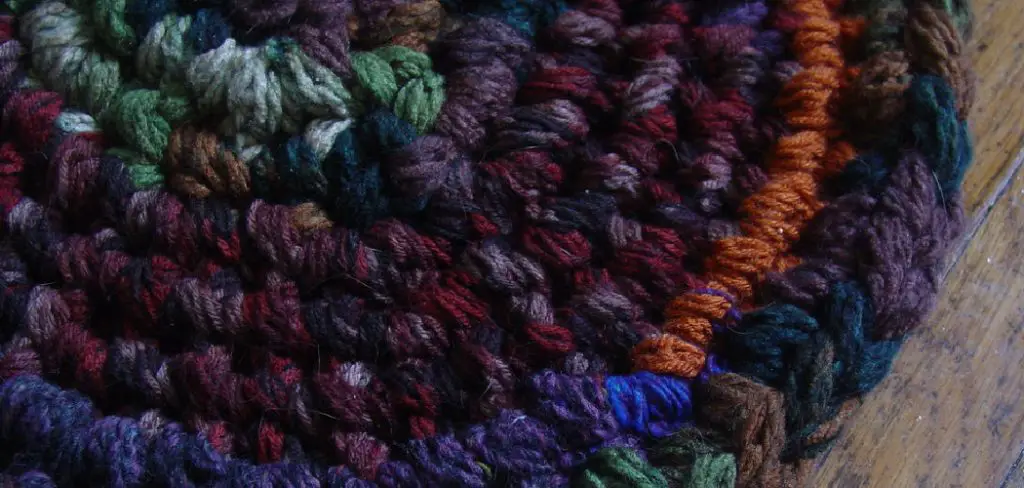 How to Make a Rug With Yarn by Hand