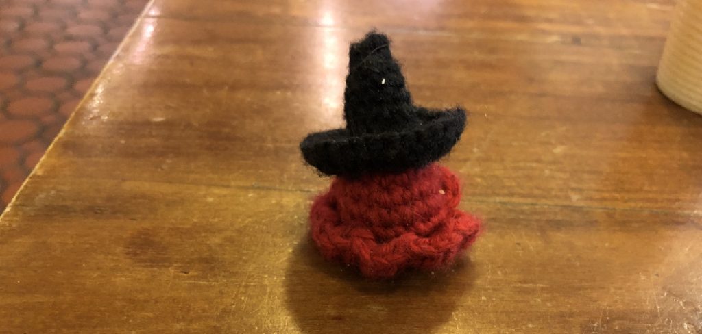 How to Crochet Witch Hat