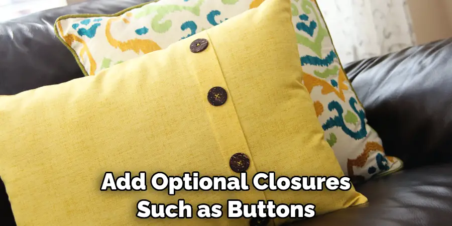 Add Optional Closures Such as Buttons