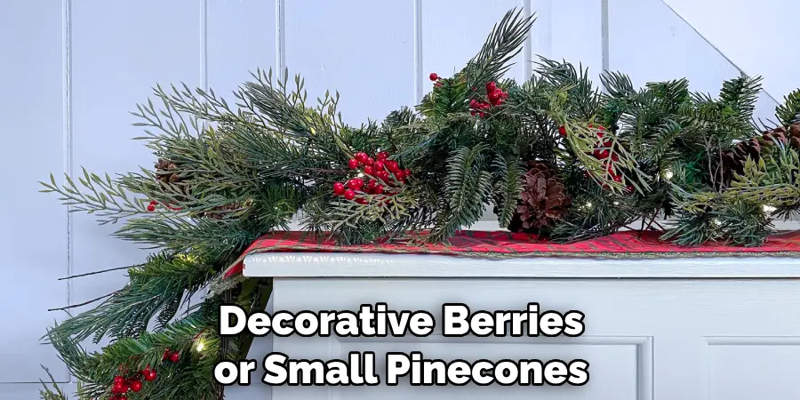 Decorative Berries or Small Pinecones