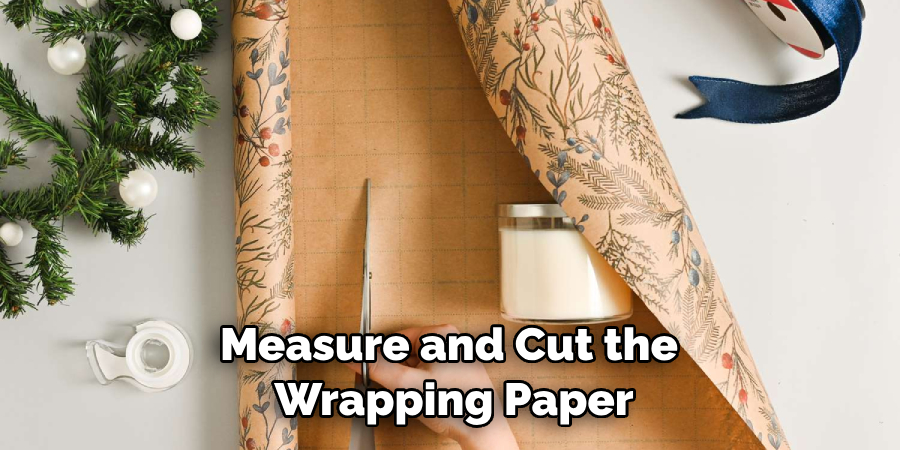 Measure and Cut the Wrapping Paper