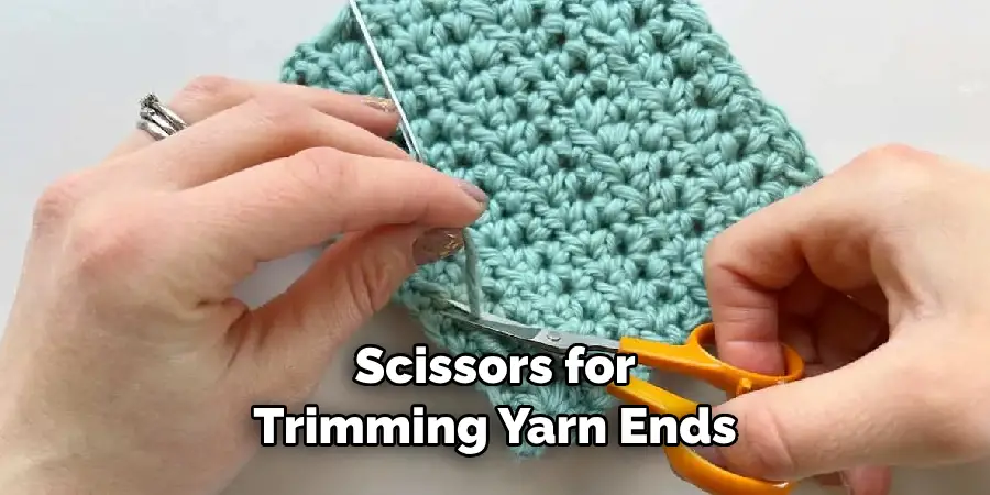 Scissors for Trimming Yarn Ends