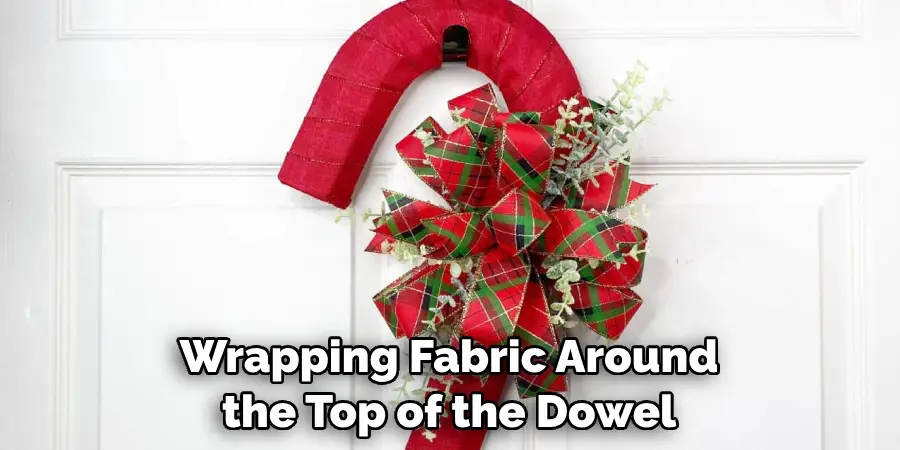 Wrapping Fabric Around the Top of the Dowel