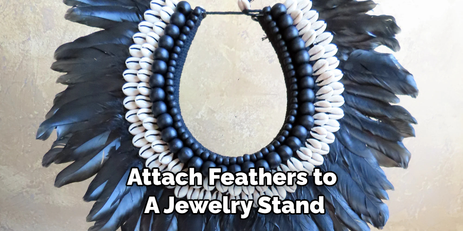Attach Feathers to a Jewelry Stand