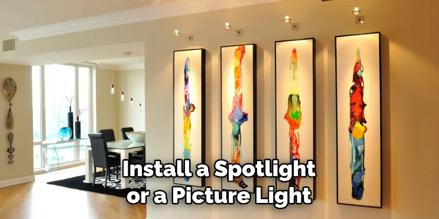 Install a Spotlight or a Picture Light