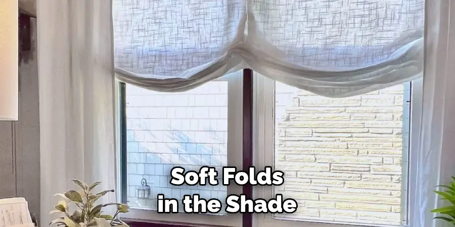 Soft Folds in the Shade
