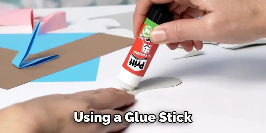 Using a Glue Stick 