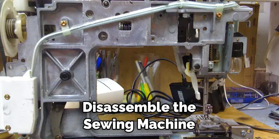 Disassemble the Sewing Machine