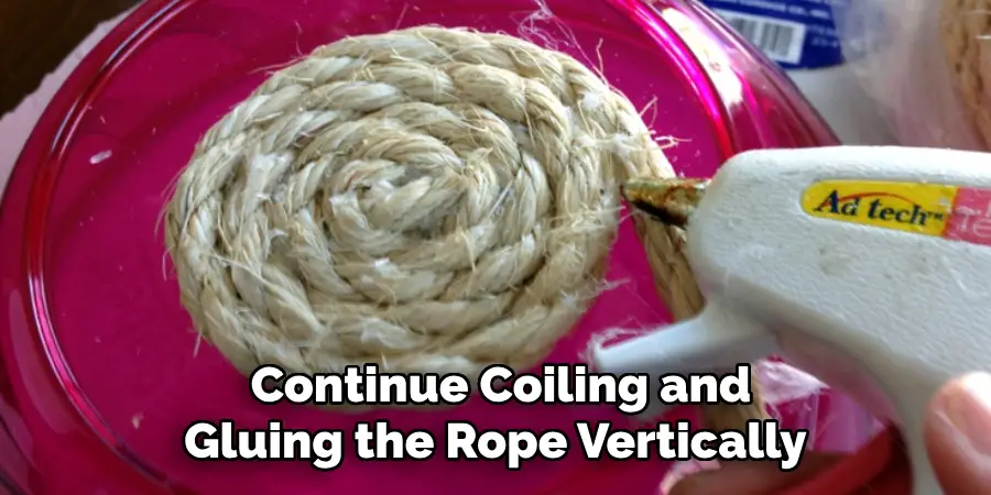  Continue Coiling and Gluing the Rope Vertically
