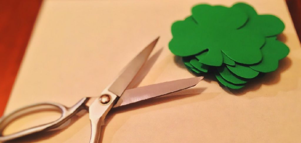 How to Cut Out a Shamrock