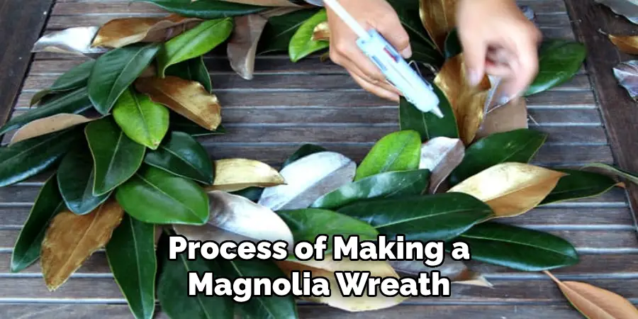 Process of Making a Magnolia Wreath