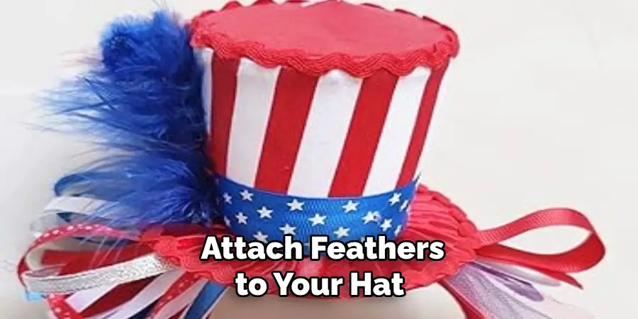  Attach Feathers to Your Hat