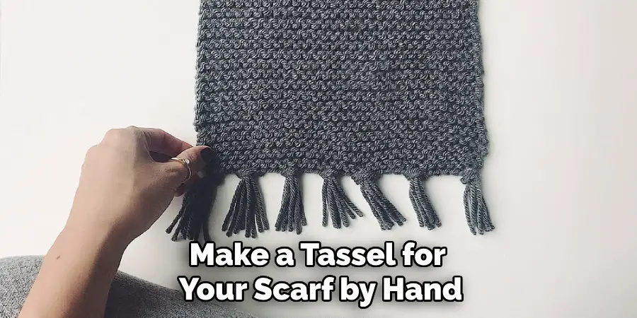 Make a Tassel for Your Scarf by Hand