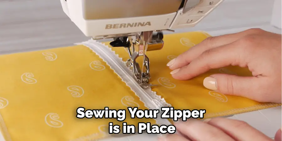 Sewing Your Zipper is in Place