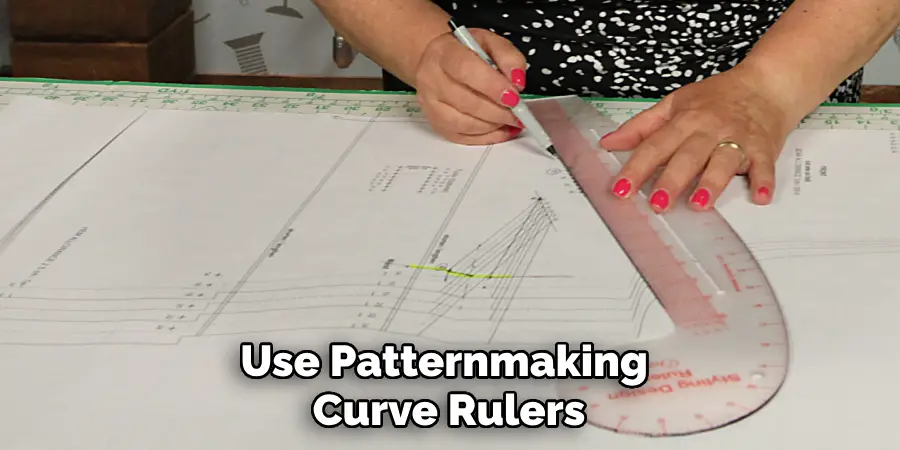 Use Patternmaking Curve Rulers