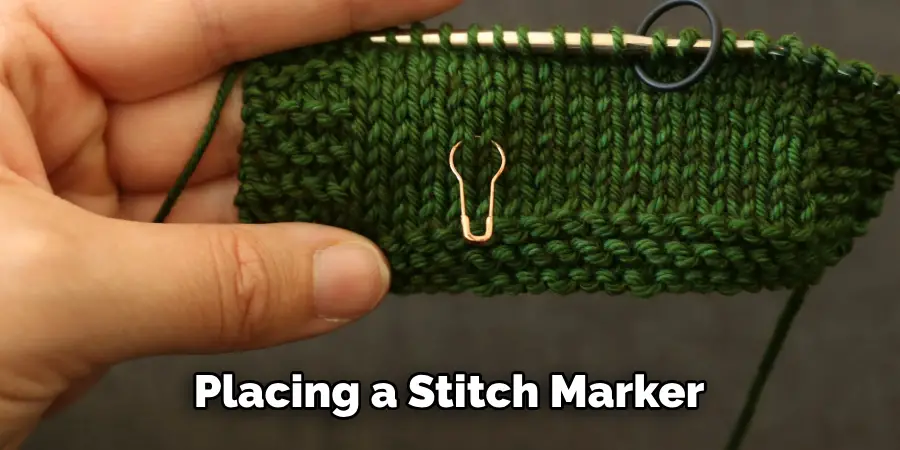 Placing a Stitch Marker