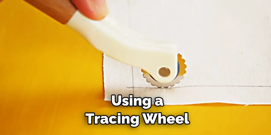 Using a Tracing Wheel