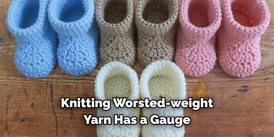 Knitting Worsted-weight Yarn Has a Gauge