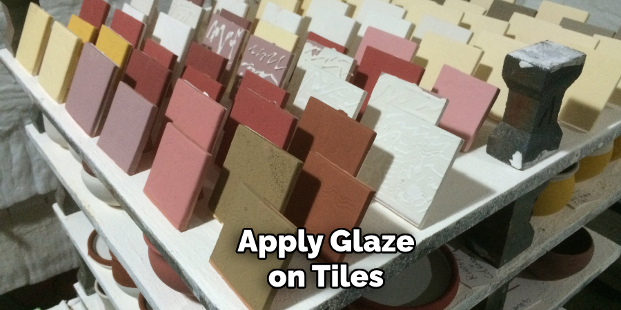 Apply Glaze on Tiles