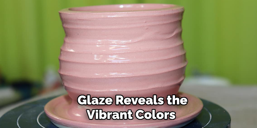 Glaze Reveals the Vibrant Colors 