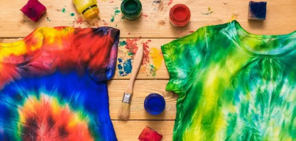 How to Dye Clothes With Acrylic Paints