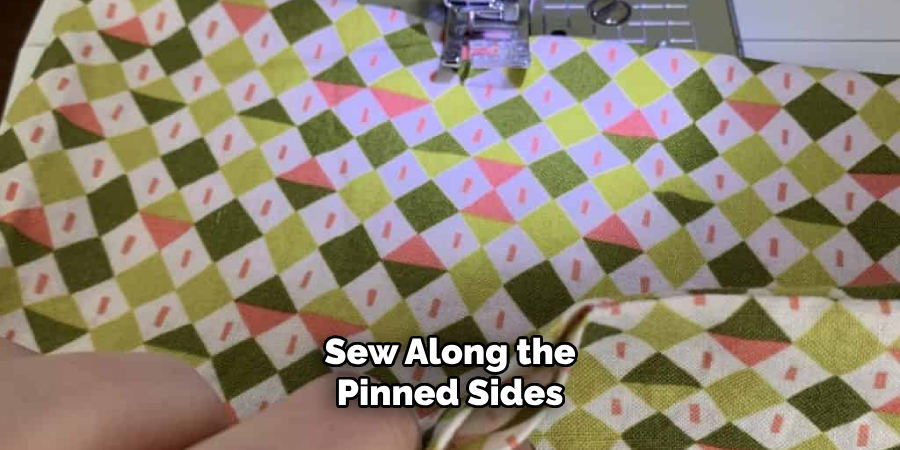 Sew Along the Pinned Sides