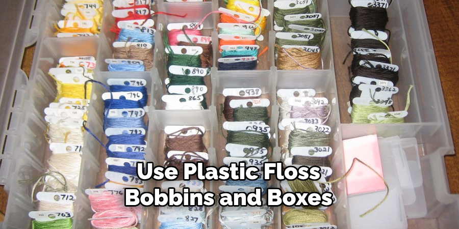 Use Plastic Floss Bobbins and Boxes