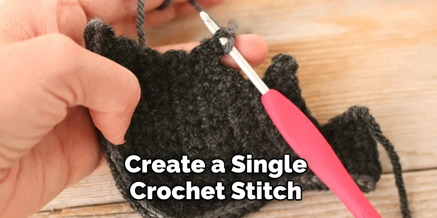 Create a Single Crochet Stitch 