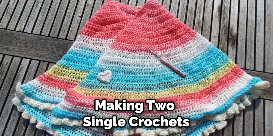 Making Two Single Crochets