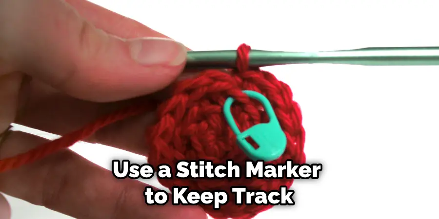 Use a Stitch Marker to Keep Track