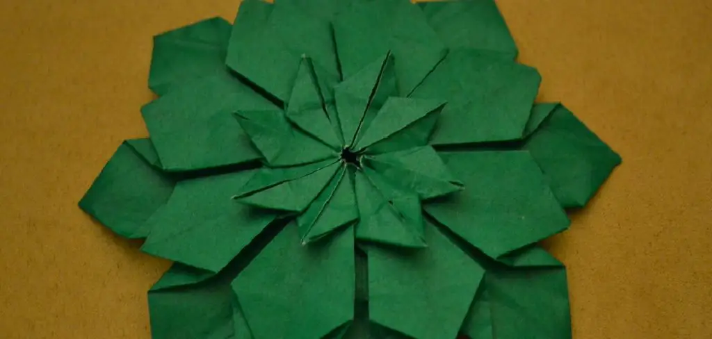How to Make Paper Rosettes