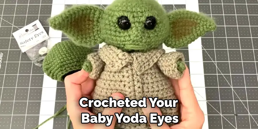 Crocheted Your Baby Yoda Eyes