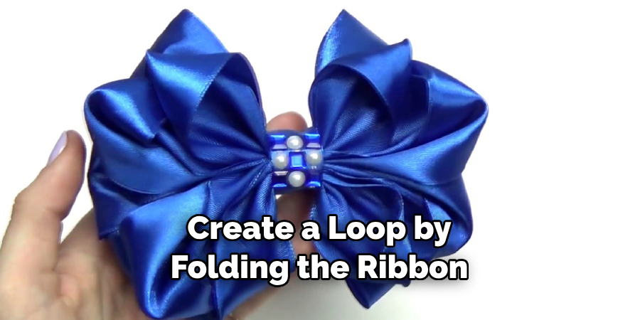 Create a Loop by Folding the Ribbon