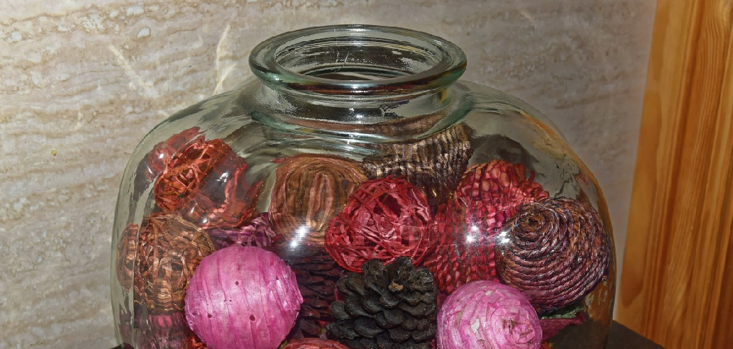 How to Make Potpourri From Dead Roses