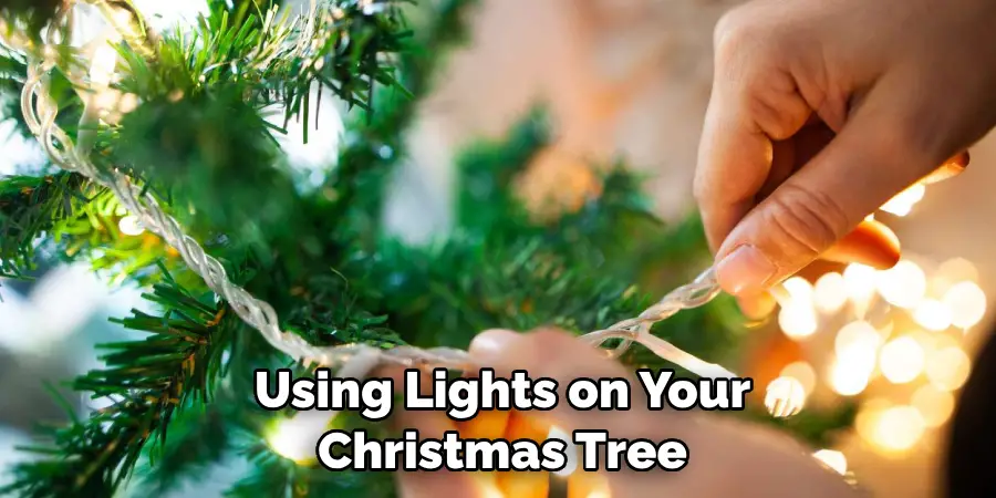  Using Lights on Your Christmas Tree